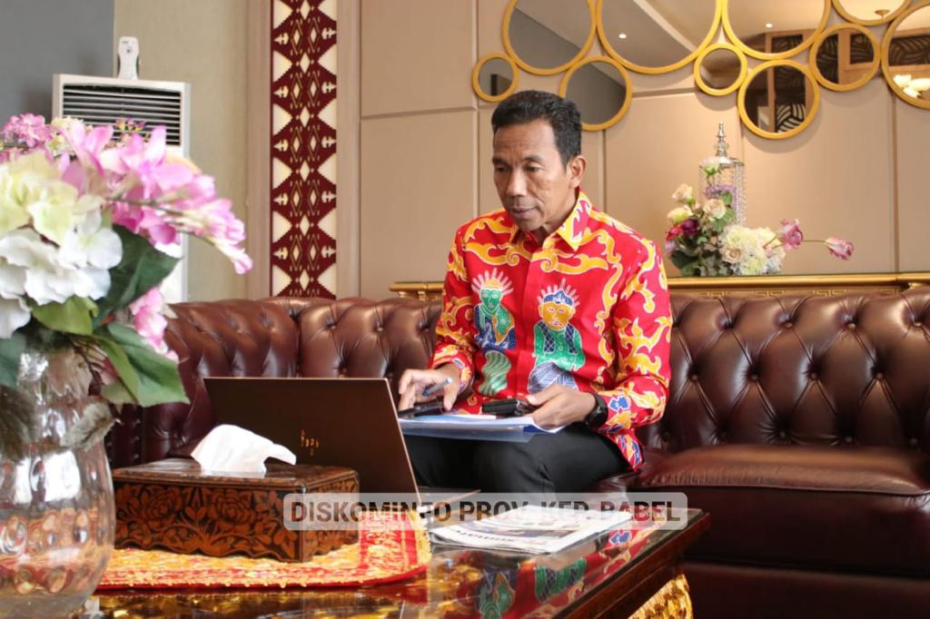 Teks Foto:Pj. Gubernur Suganda Babel Tekan Angka Kemiskinan di Provinsi Kepulauan Bangka Belitung(Foto Humas)