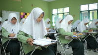 Dewi Padillah Bersyukur Akhirnya Lolos Program Kelas Beasiswa PT Timah Tbk. (Foto: Dok istimewa)