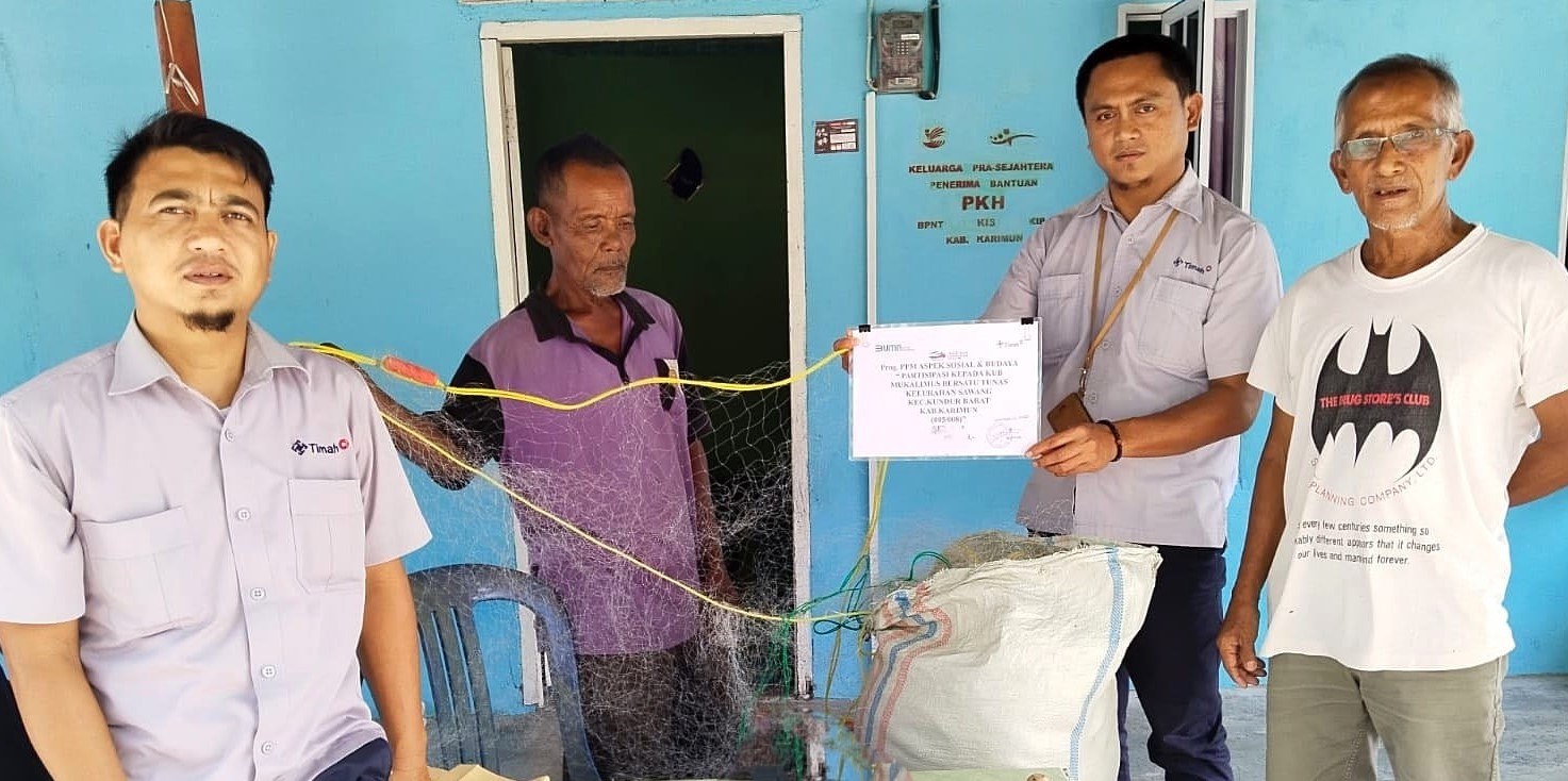Untuk meningkatkan hasil tangkapan nelayan, PT Timah Tbk kembali menyerahkan bantuan kepada kelompok nelayan di Kundur Barat.