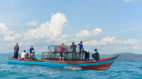 Nelayan Melaut Bersama PT Timah, Atraktor Cumi Model Baru untuk Masa Depan Nelayan di Bangka. (Foto: PT Timah.tbk)